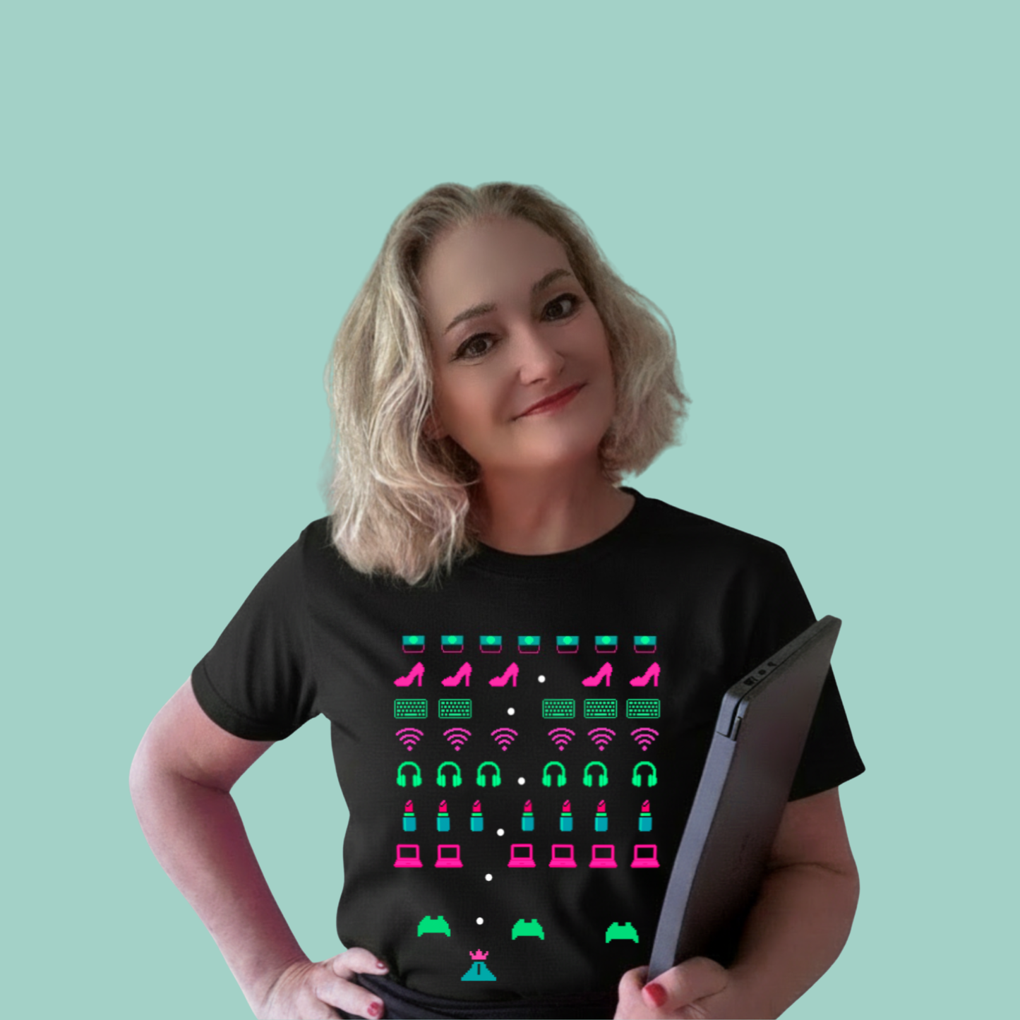Pixel Queens Tee
